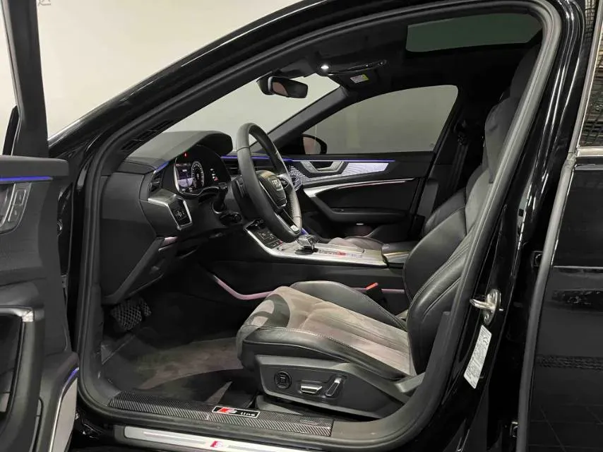 2023 Audi A6L 2.0T 245HP L4 7DCT,autocango,china used car exporter,china ev exporter,chinese used car exporter,chinese used ev exporter