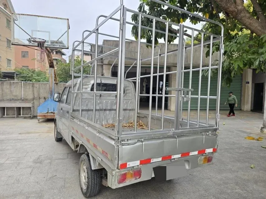 2015 WuLing RongGuang V 1.5L 112HP L4 5MT,autocango,china used car exporter,china ev exporter,chinese used car exporter,chinese used ev exporter