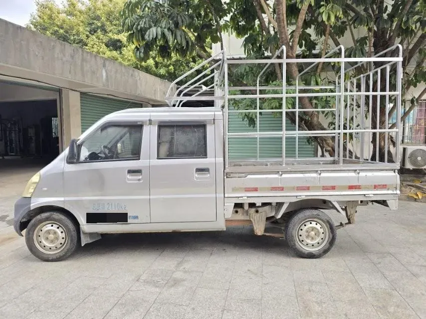 2015 WuLing RongGuang V 1.5L 112HP L4 5MT,autocango,china used car exporter,china ev exporter,chinese used car exporter,chinese used ev exporter