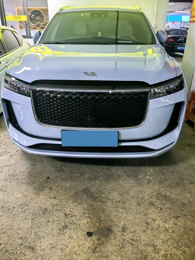 2020 Li ONE Range Extended 131HP REEV 40.5KWH,autocango,china used car exporter,china ev exporter,chinese used car exporter,chinese used ev exporter