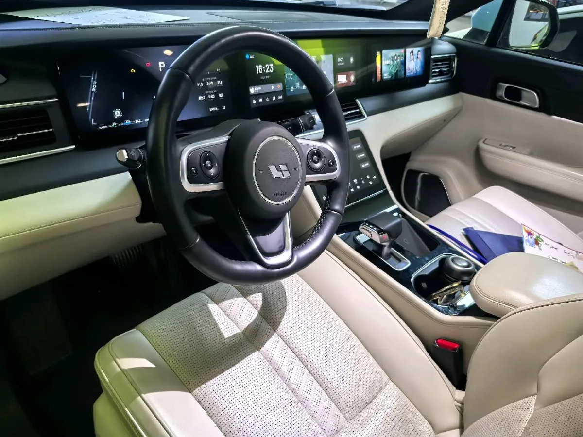 2020 Li ONE Range Extended 131HP REEV 40.5KWH,autocango,china used car exporter,china ev exporter,chinese used car exporter,chinese used ev exporter