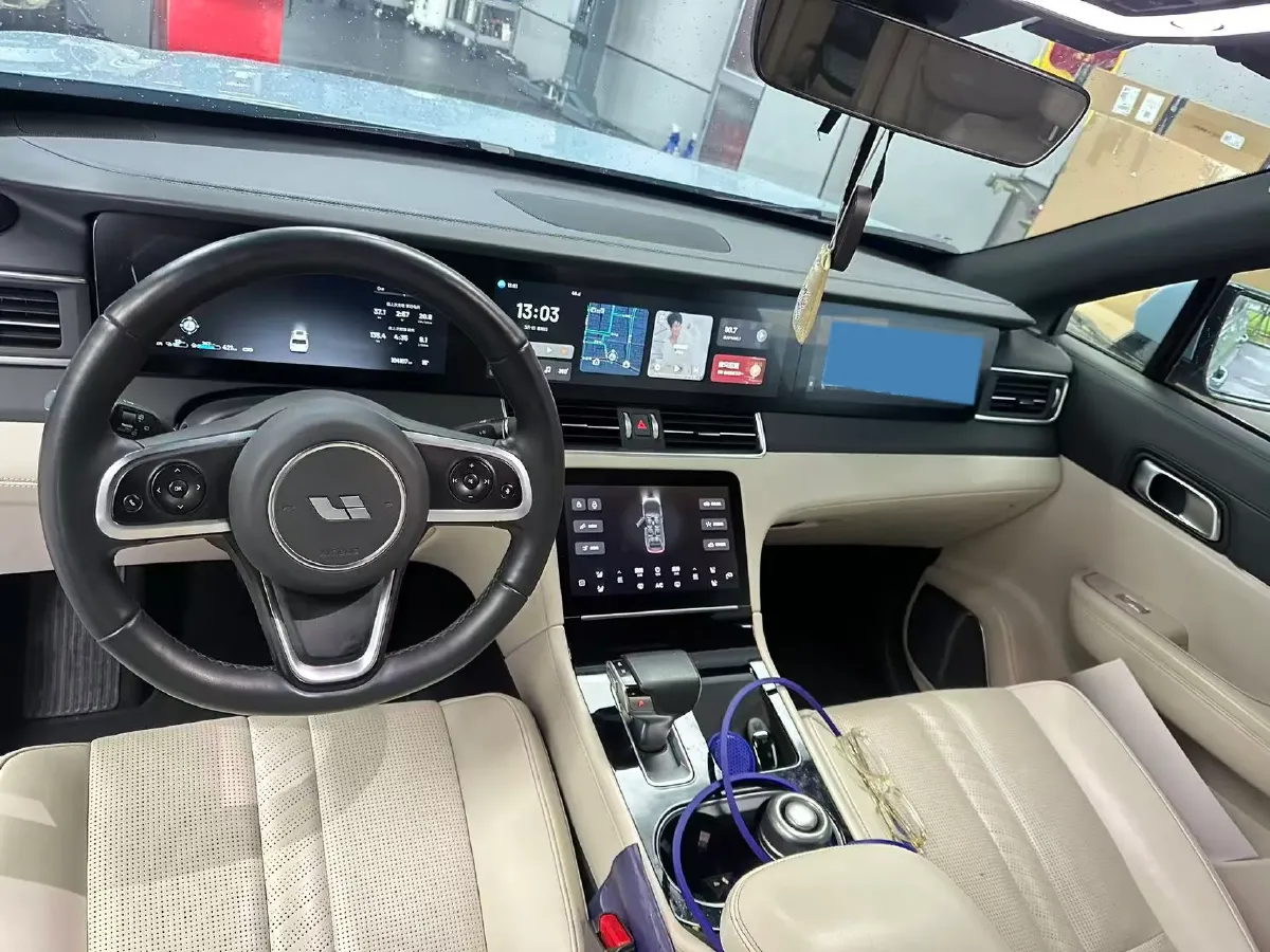 2020 Li ONE Range Extended 131HP REEV 40.5KWH,autocango,china used car exporter,china ev exporter,chinese used car exporter,chinese used ev exporter