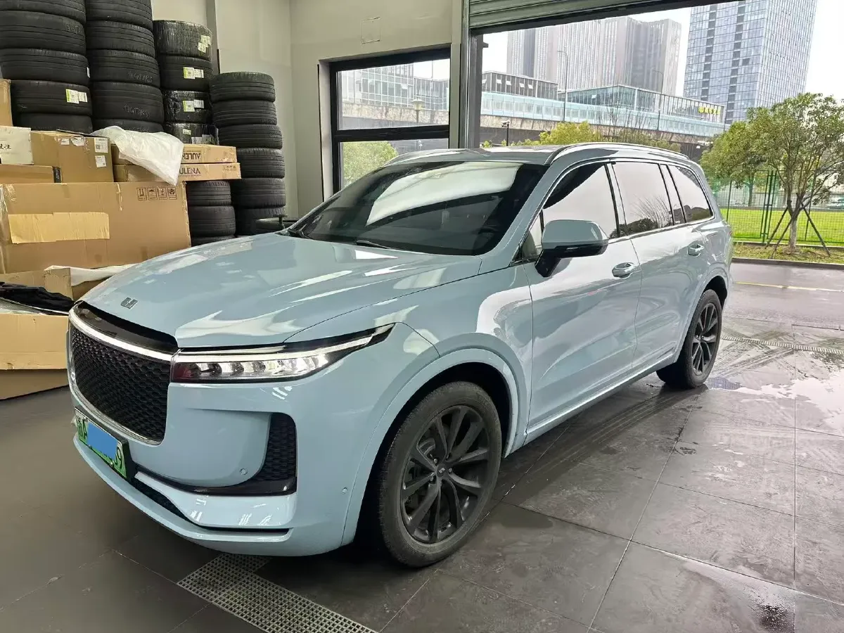 2020 Li ONE Range Extended 131HP REEV 40.5KWH,autocango,china used car exporter,china ev exporter,chinese used car exporter,chinese used ev exporter