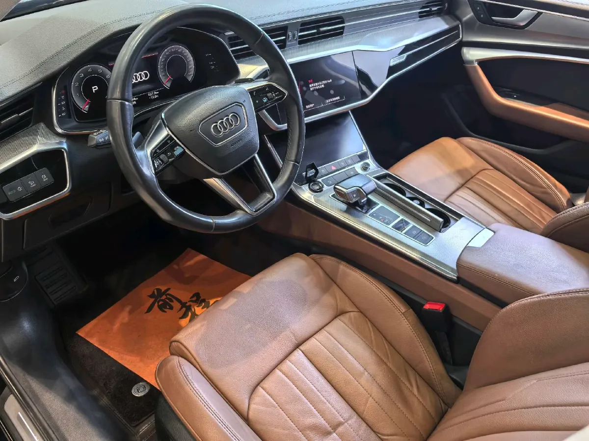 2021 Audi A6L 2.0T 224HP L4 7DCT,autocango,china used car exporter,china ev exporter,chinese used car exporter,chinese used ev exporter