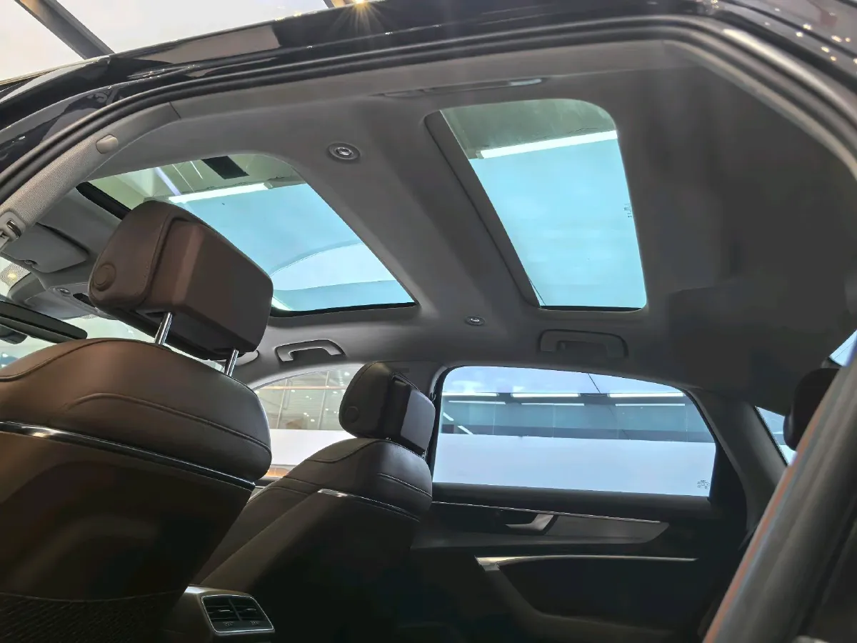 2021 Audi A6L 2.0T 224HP L4 7DCT,autocango,china used car exporter,china ev exporter,chinese used car exporter,chinese used ev exporter