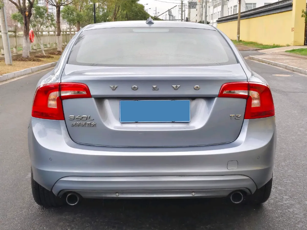 2018 Volvo S60 1.5T 152HP L4 6AT,autocango,china used car exporter,china ev exporter,chinese used car exporter,chinese used ev exporter