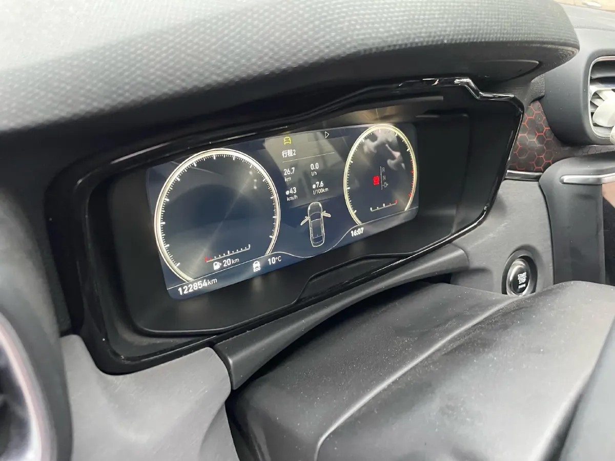 2018 Toyota C-HR 2.0L 171HP L4 CVT,autocango,china used car exporter,china ev exporter,chinese used car exporter,chinese used ev exporter