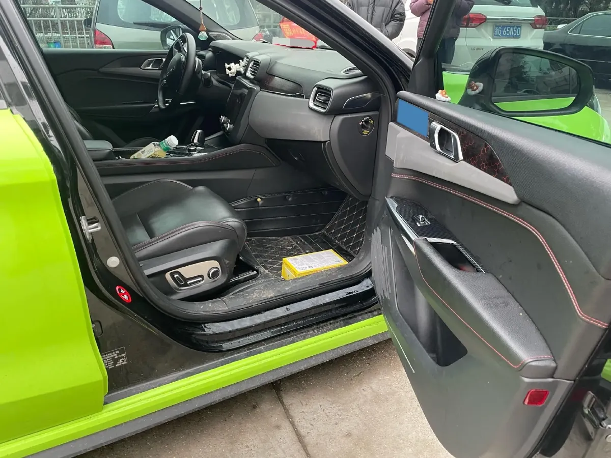 2018 Toyota C-HR 2.0L 171HP L4 CVT,autocango,china used car exporter,china ev exporter,chinese used car exporter,chinese used ev exporter