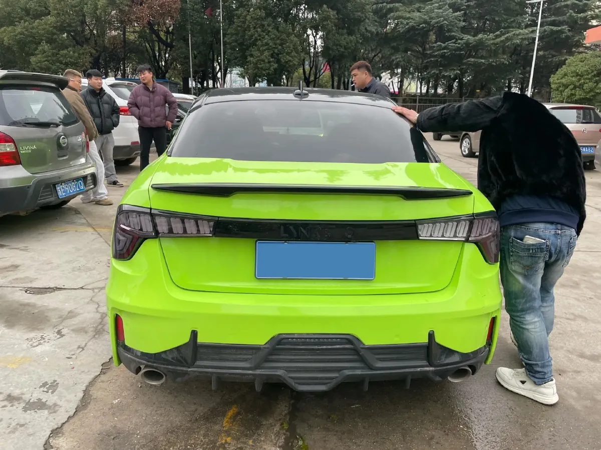2018 Toyota C-HR 2.0L 171HP L4 CVT,autocango,china used car exporter,china ev exporter,chinese used car exporter,chinese used ev exporter