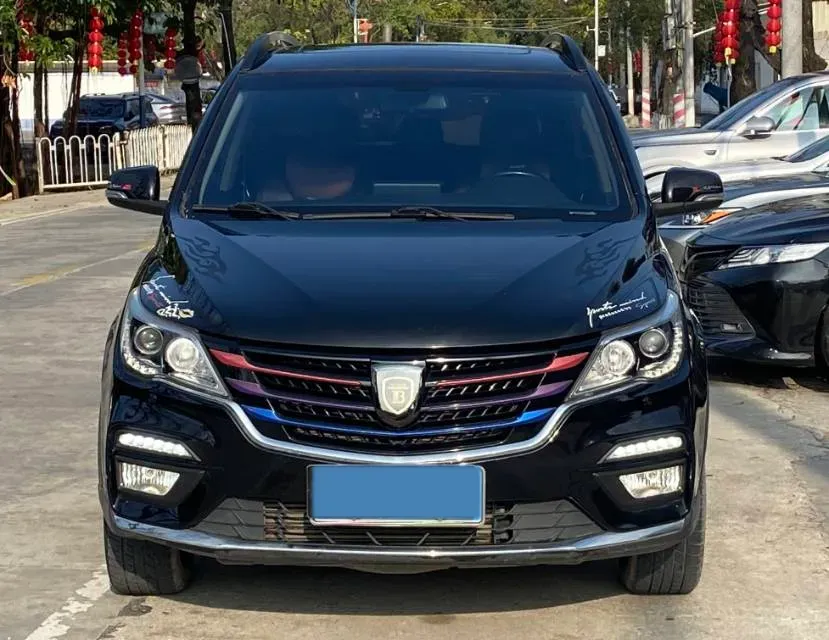 2017 BaoJun 560 1.5T 150HP L4 6DCT,autocango,china used car exporter,china ev exporter,chinese used car exporter,chinese used ev exporter