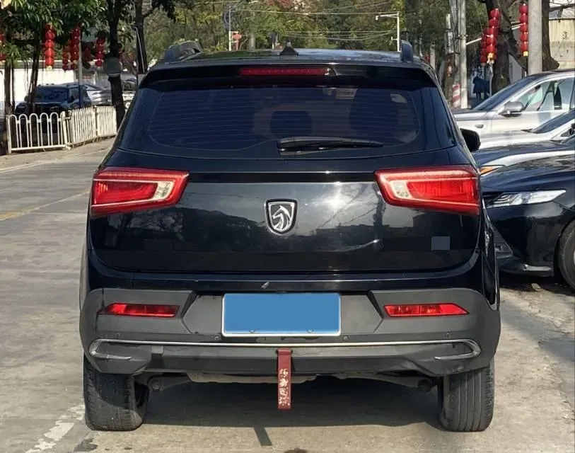 2017 BaoJun 560 1.5T 150HP L4 6DCT,autocango,china used car exporter,china ev exporter,chinese used car exporter,chinese used ev exporter