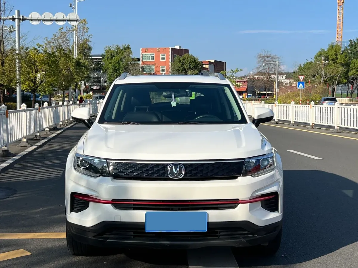 2021 ChangAn CS35 Plus 1.6L 128HP L4 CVT,autocango,china used car exporter,china ev exporter,chinese used car exporter,chinese used ev exporter