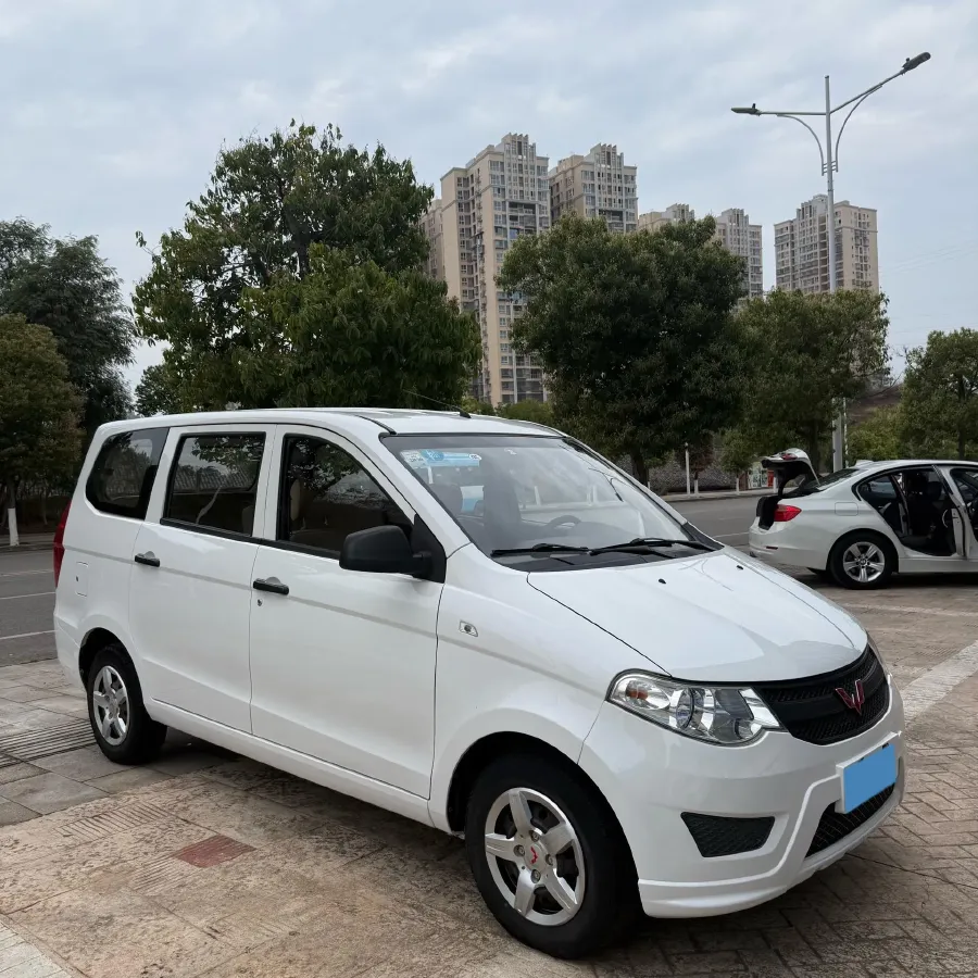 2015 WuLing HongGuang 1.5L 112HP L4 5MT,autocango,china used car exporter,china ev exporter,chinese used car exporter,chinese used ev exporter