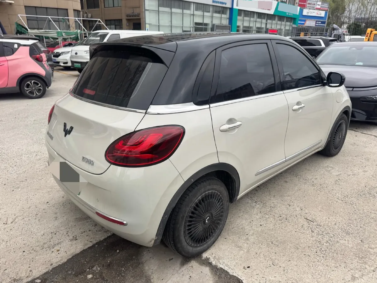 2023 WuLing BinGuo BEV 31.9KWH,autocango,china used car exporter,china ev exporter,chinese used car exporter,chinese used ev exporter