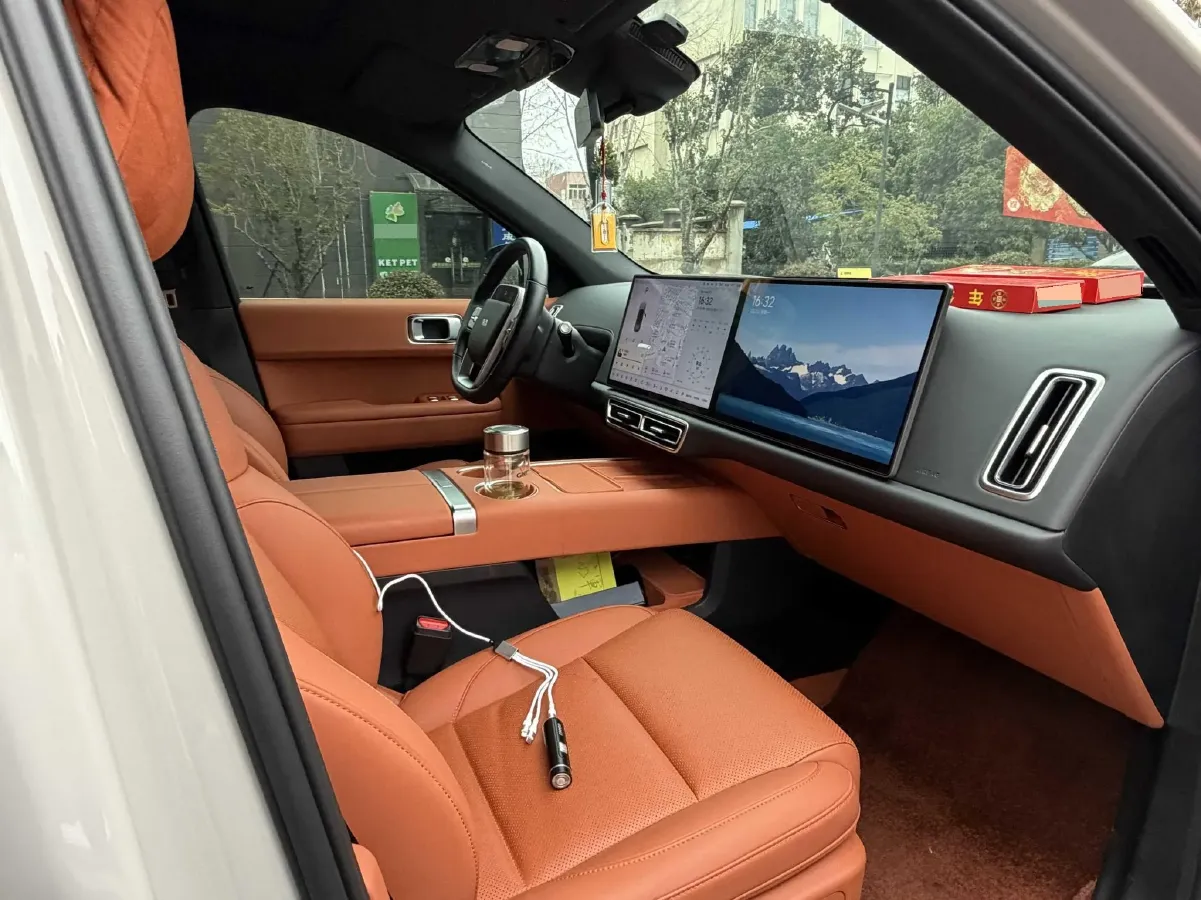 2024 Li L6 Range Extended 154HP L4 REEV 36.8KWH,autocango,china used car exporter,china ev exporter,chinese used car exporter,chinese used ev exporter