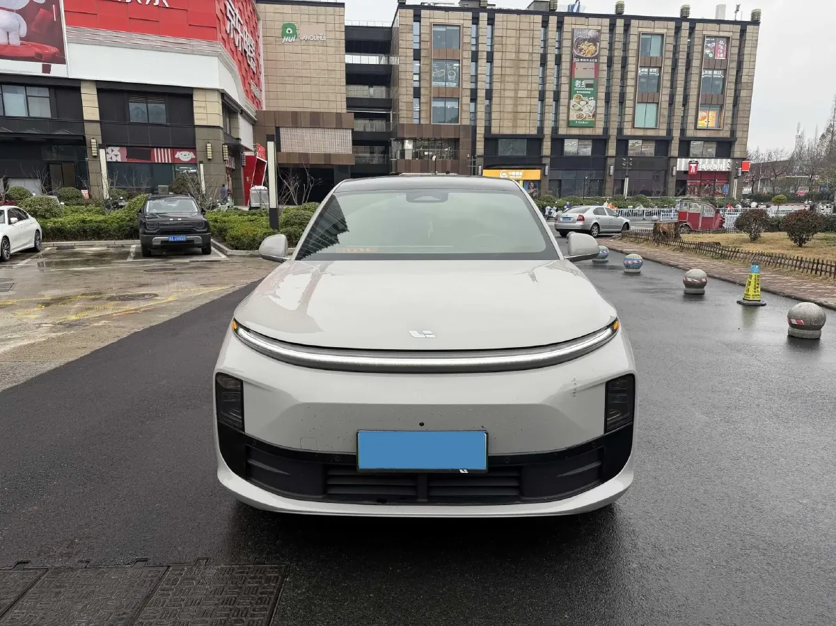 2024 Li L6 Range Extended 154HP L4 REEV 36.8KWH,autocango,china used car exporter,china ev exporter,chinese used car exporter,chinese used ev exporter