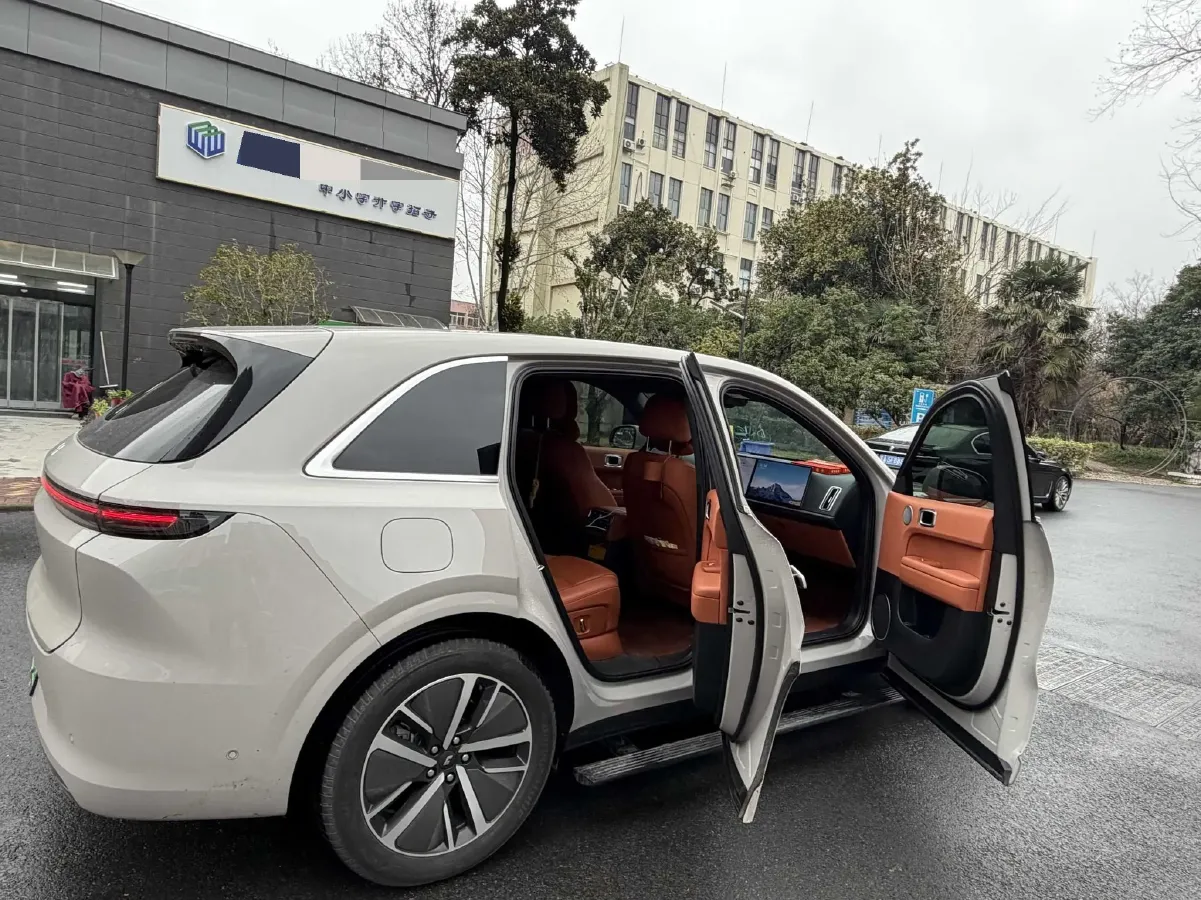 2024 Li L6 Range Extended 154HP L4 REEV 36.8KWH,autocango,china used car exporter,china ev exporter,chinese used car exporter,chinese used ev exporter