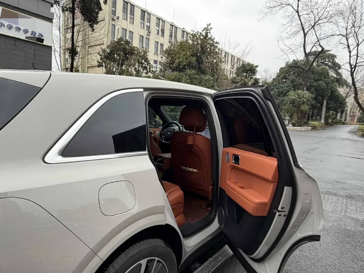 2024 Li L6 Range Extended 154HP L4 REEV 36.8KWH,autocango,china used car exporter,china ev exporter,chinese used car exporter,chinese used ev exporter