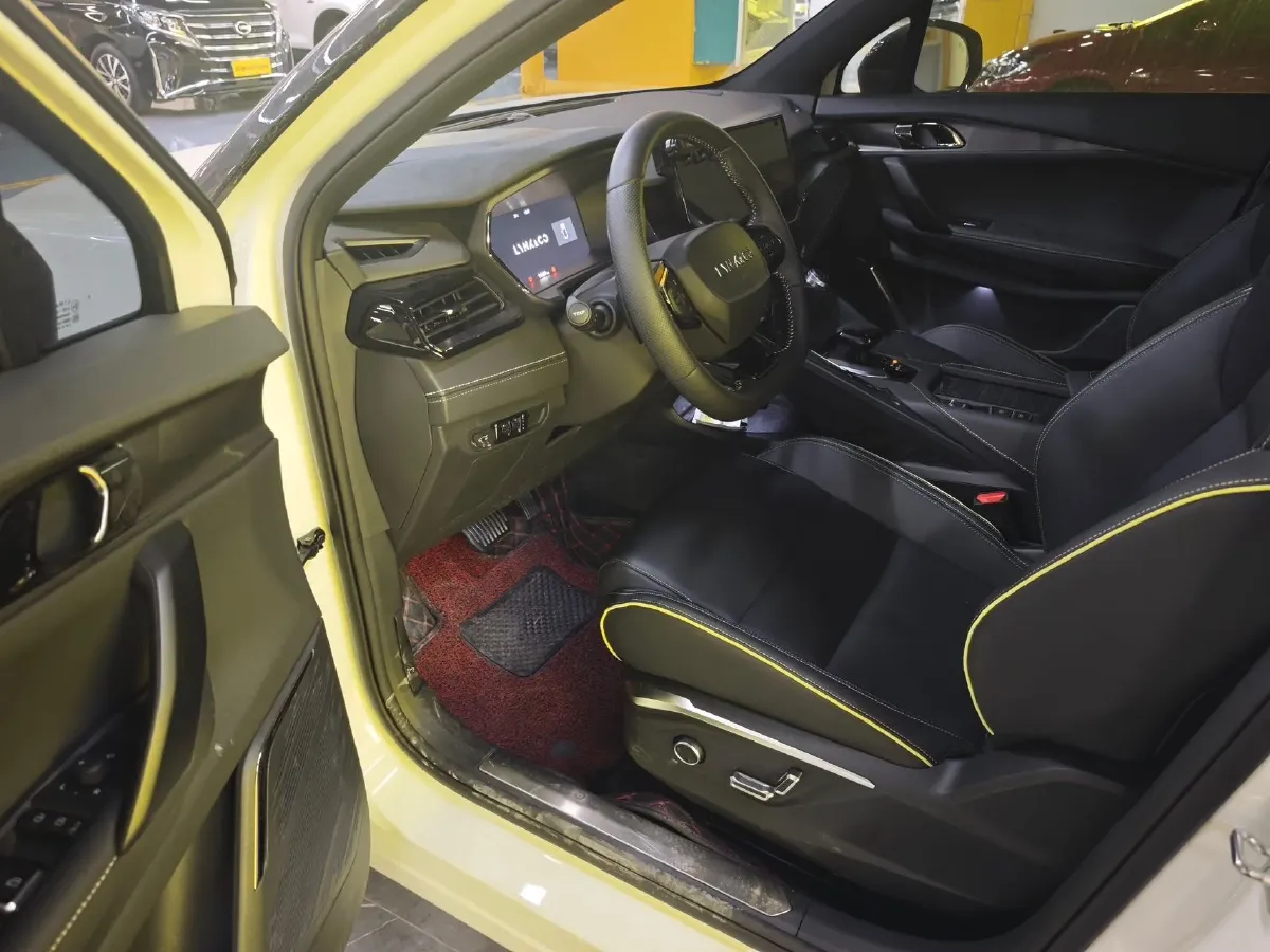 2023 LYNK&CO 06 1.5T 181HP L4 7DCT,autocango,china used car exporter,china ev exporter,chinese used car exporter,chinese used ev exporter