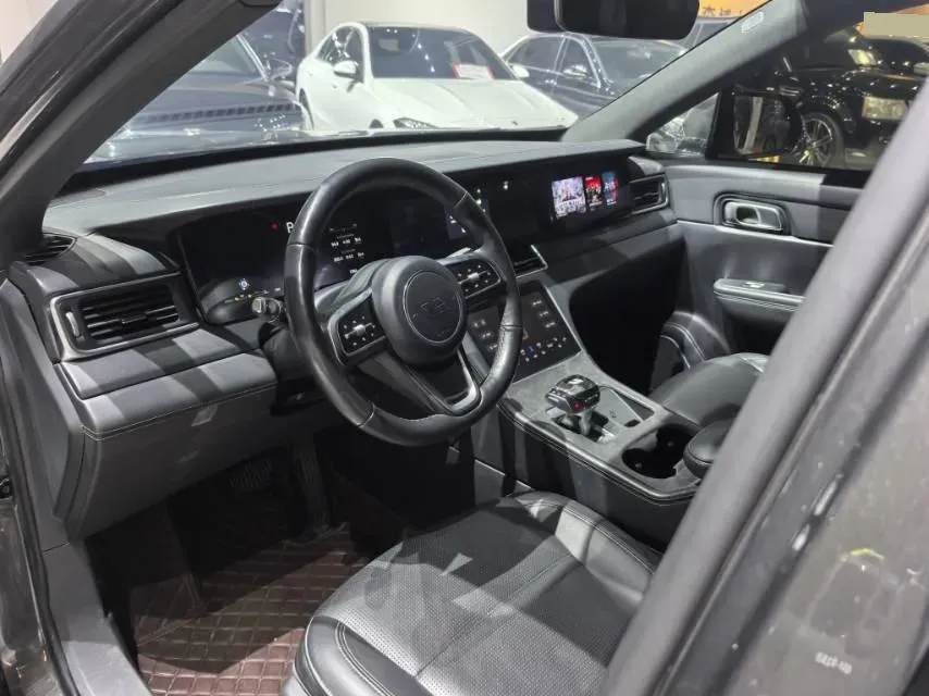 2021 Li ONE Range Extended 131HP REEV 40.5KWH,autocango,china used car exporter,china ev exporter,chinese used car exporter,chinese used ev exporter