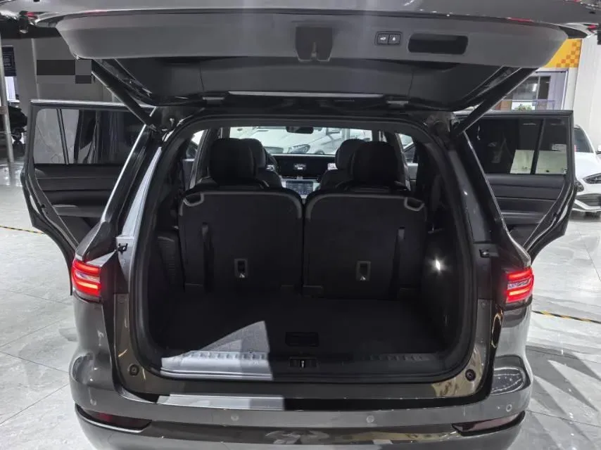 2021 Li ONE Range Extended 131HP REEV 40.5KWH,autocango,china used car exporter,china ev exporter,chinese used car exporter,chinese used ev exporter