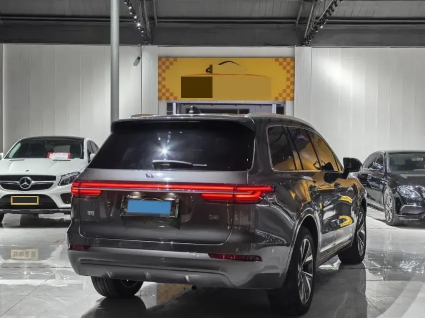 2021 Li ONE Range Extended 131HP REEV 40.5KWH,autocango,china used car exporter,china ev exporter,chinese used car exporter,chinese used ev exporter