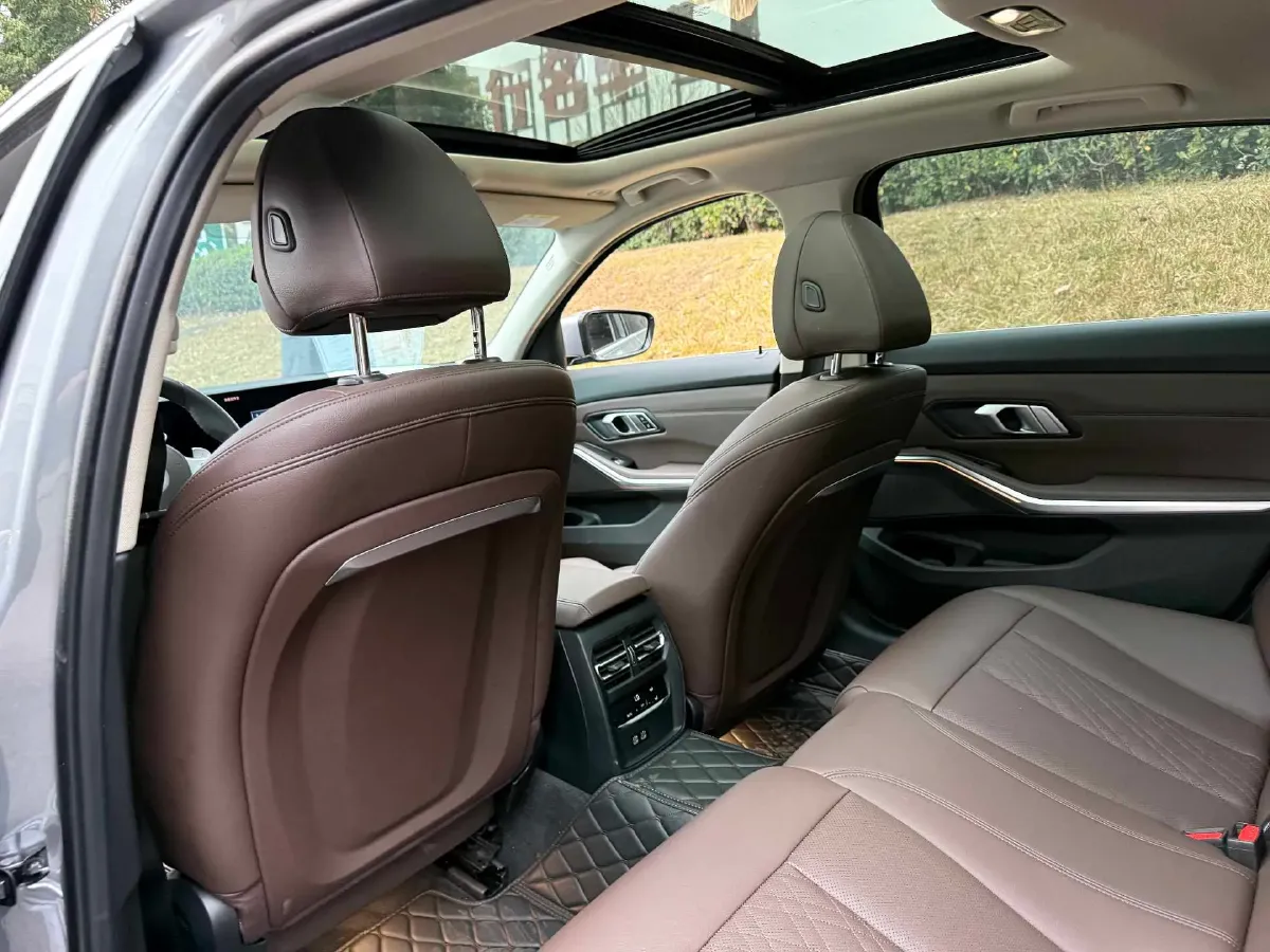 2023 BMW 3 Series 2.0T 184HP L4 8AT,autocango,china used car exporter,china ev exporter,chinese used car exporter,chinese used ev exporter