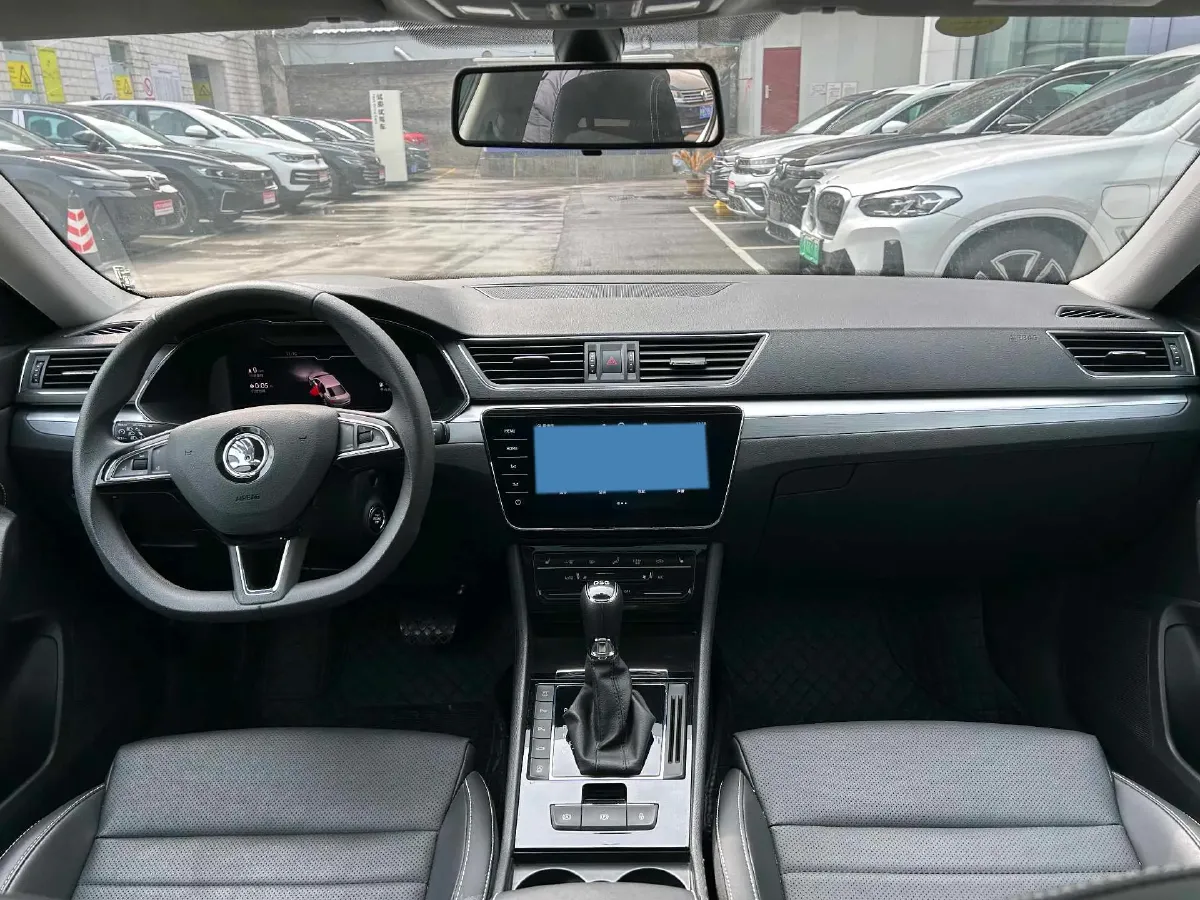 2023 Skoda Superb 1.4T 150HP L4 7DCT,autocango,china used car exporter,china ev exporter,chinese used car exporter,chinese used ev exporter