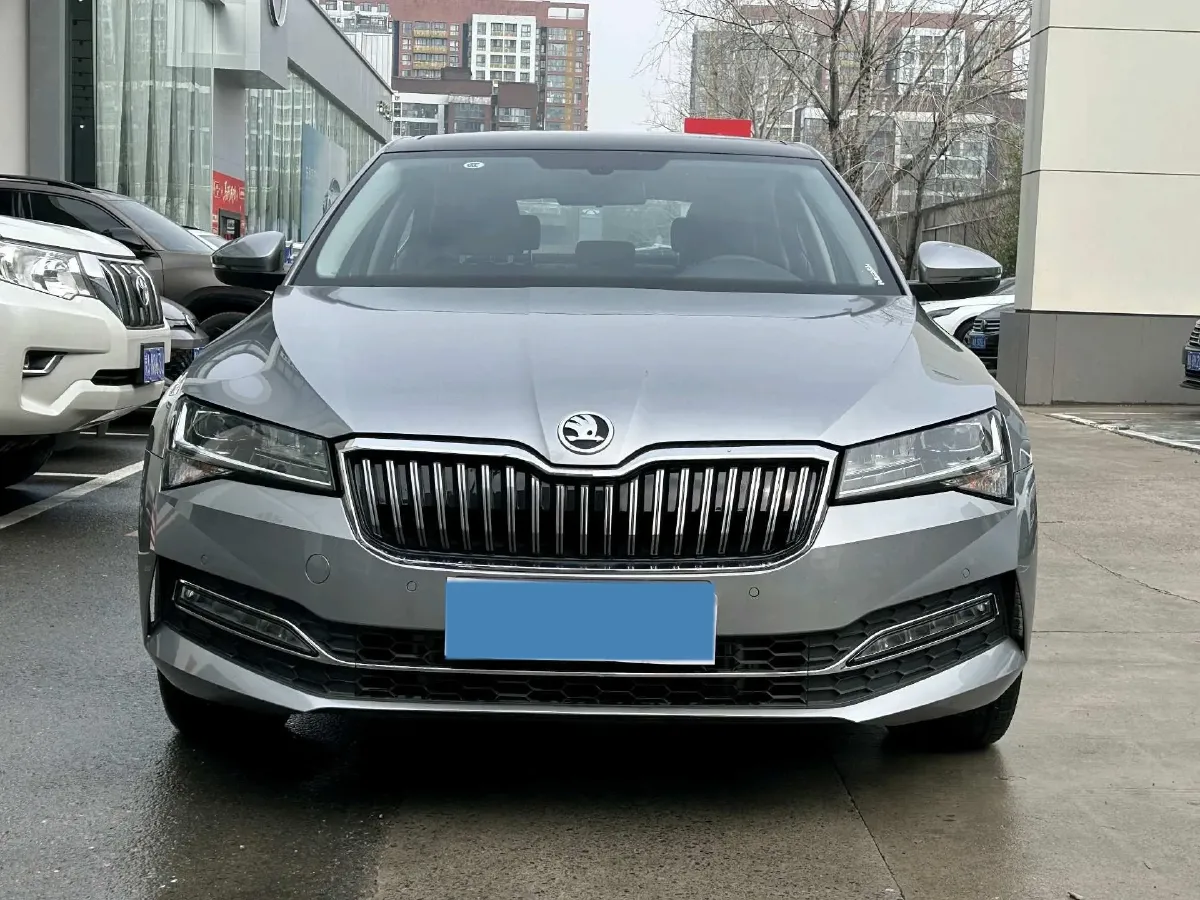 2023 Skoda Superb 1.4T 150HP L4 7DCT,autocango,china used car exporter,china ev exporter,chinese used car exporter,chinese used ev exporter