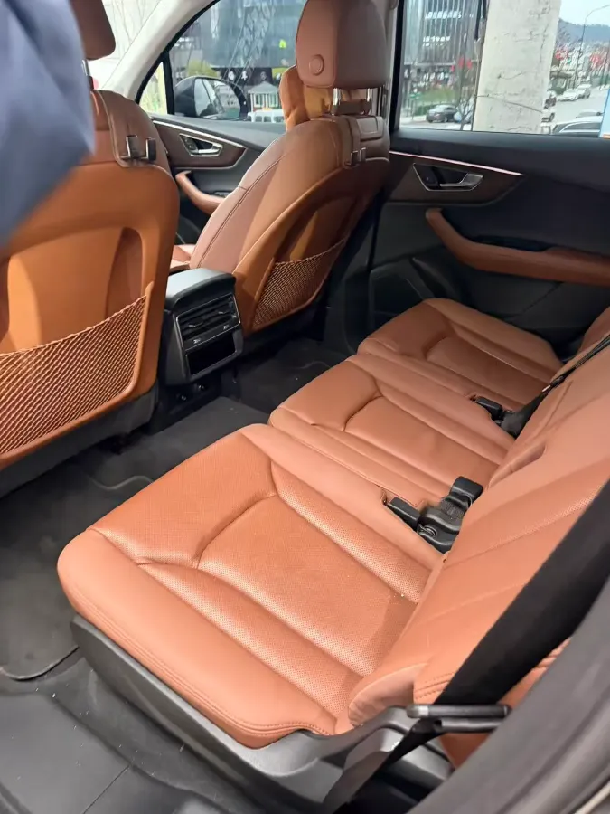 2023 Audi Q7 3.0T 340HP V6 8AT,autocango,china used car exporter,china ev exporter,chinese used car exporter,chinese used ev exporter