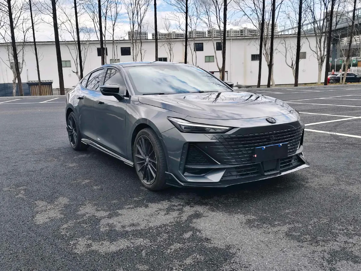 2023 ChangAn UNI-V 1.5T 188HP L4 7DCT,autocango,china used car exporter,china ev exporter,chinese used car exporter,chinese used ev exporter