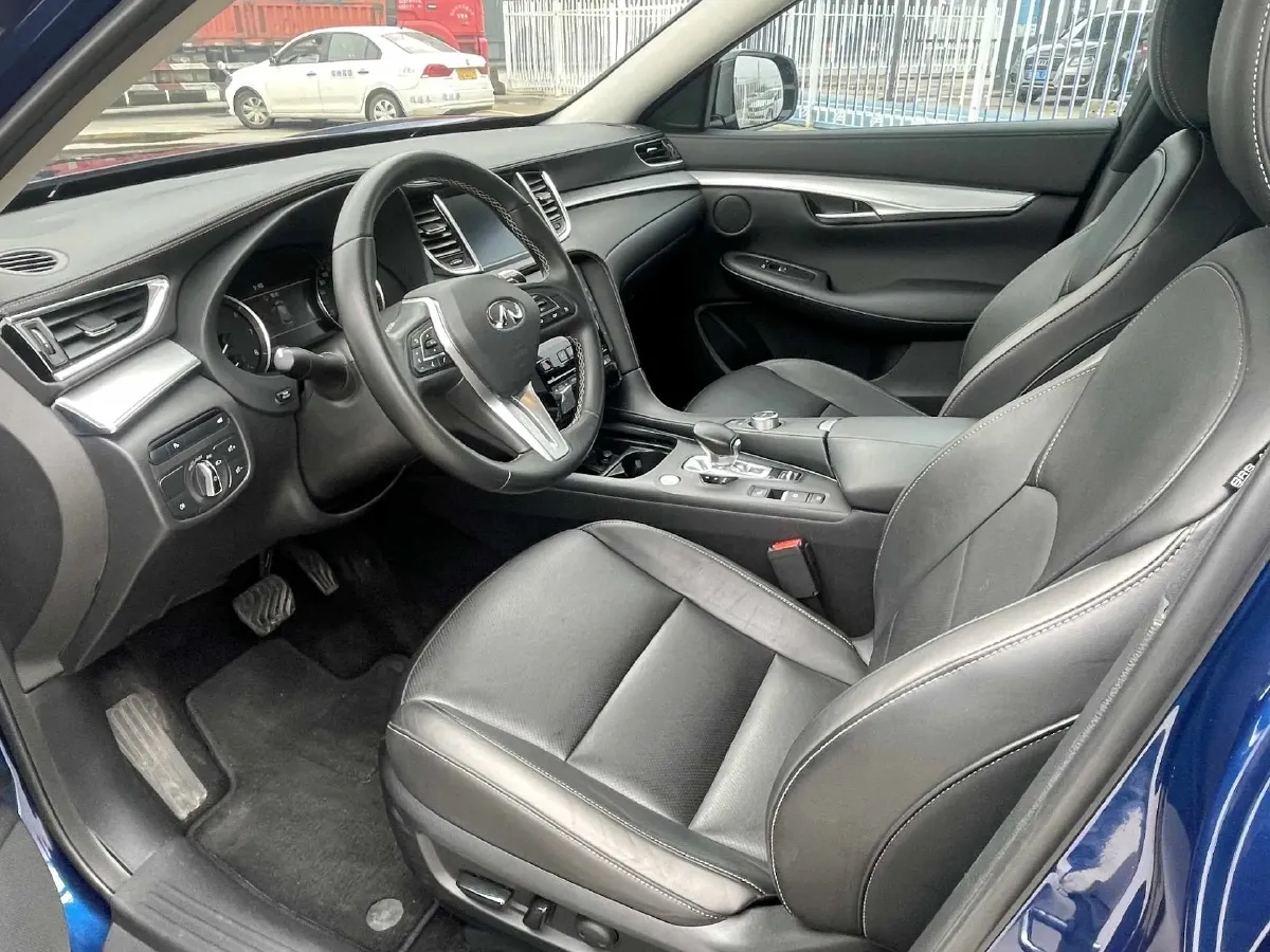 2020 Infiniti QX50 2.0T 272HP L4 CVT,autocango,china used car exporter,china ev exporter,chinese used car exporter,chinese used ev exporter