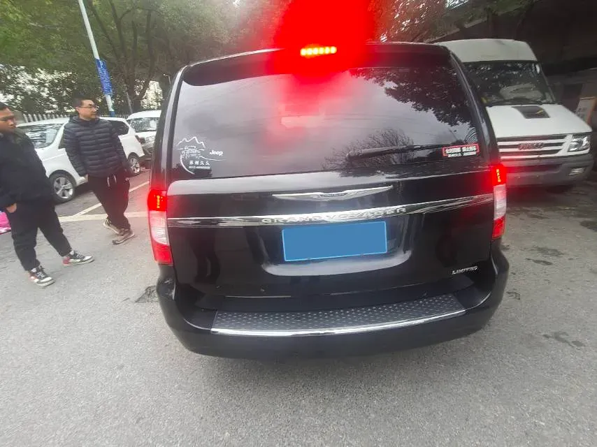 2013 Chrysler Pacifica 3.6L 283HP V6 6AT,autocango,china used car exporter,china ev exporter,chinese used car exporter,chinese used ev exporter