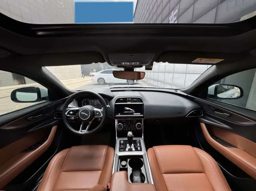 2020 Jaguar XEL 2.0T 200HP L4 8AT,autocango,china used car exporter,china ev exporter,chinese used car exporter,chinese used ev exporter