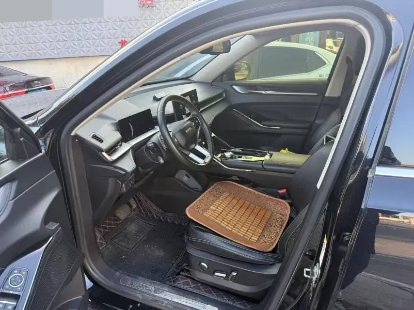 2021 Haval H6 2.0T 211HP L4 7DCT,autocango,china used car exporter,china ev exporter,chinese used car exporter,chinese used ev exporter