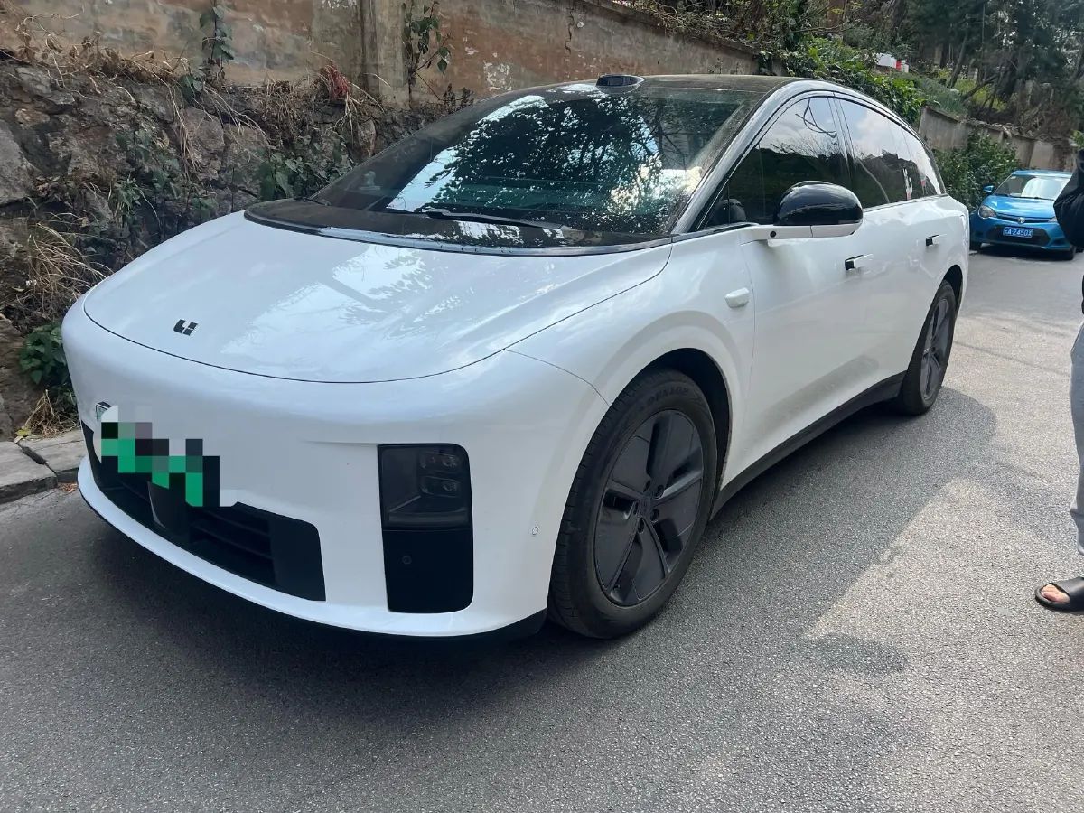 2025 Li i6 BEV,autocango,china used car exporter,china ev exporter,chinese used car exporter,chinese used ev exporter