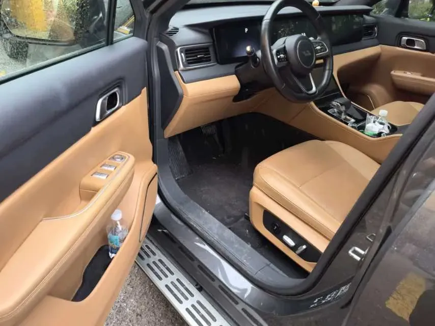 2021 Li ONE Range Extended 131HP REEV 40.5KWH,autocango,china used car exporter,china ev exporter,chinese used car exporter,chinese used ev exporter