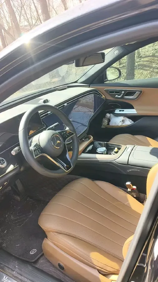 2024 Mercedes-Benz E Class 2.0T 204HP L4 9AT PHEV 25.4KWH,autocango,china used car exporter,china ev exporter,chinese used car exporter,chinese used ev exporter