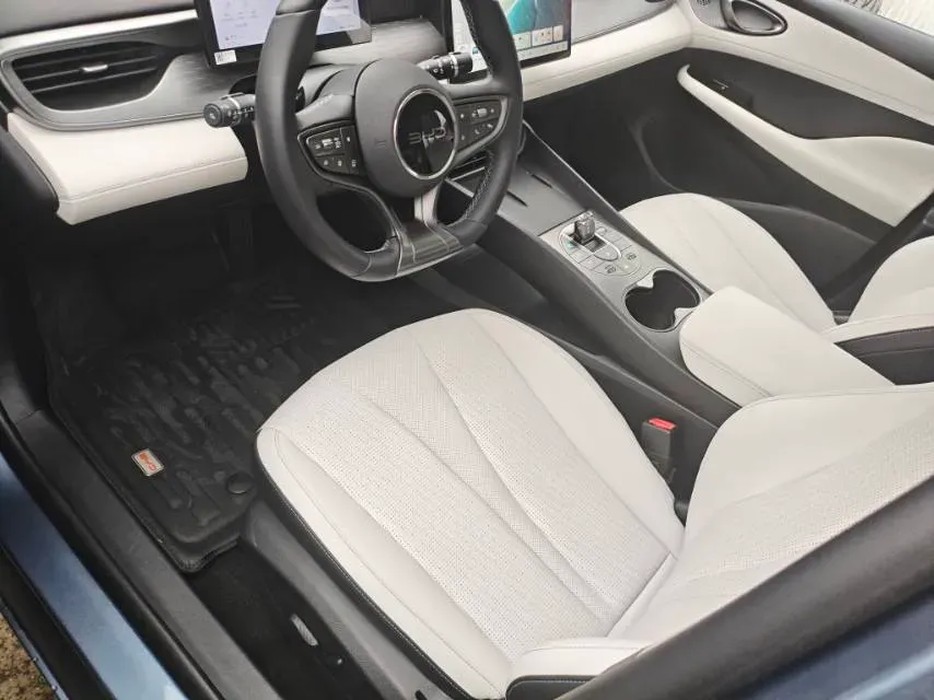 2025 BYD Seal05 DM-i 1.5L 101HP L4 E-CVT PHEV 15.87KWH,autocango,china used car exporter,china ev exporter,chinese used car exporter,chinese used ev exporter