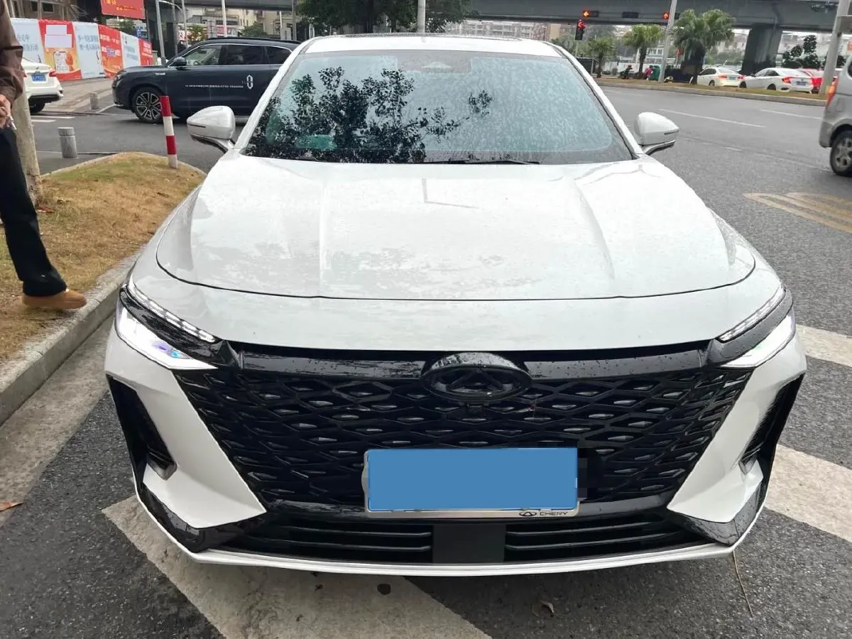 2025 Chery Arrizo 8 1.6T 197HP L4 7DCT,autocango,china used car exporter,china ev exporter,chinese used car exporter,chinese used ev exporter