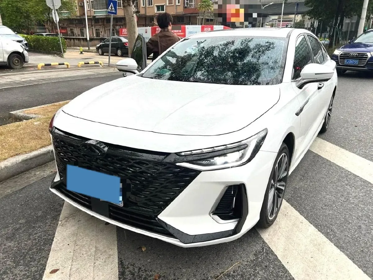 2025 Chery Arrizo 8 1.6T 197HP L4 7DCT,autocango,china used car exporter,china ev exporter,chinese used car exporter,chinese used ev exporter