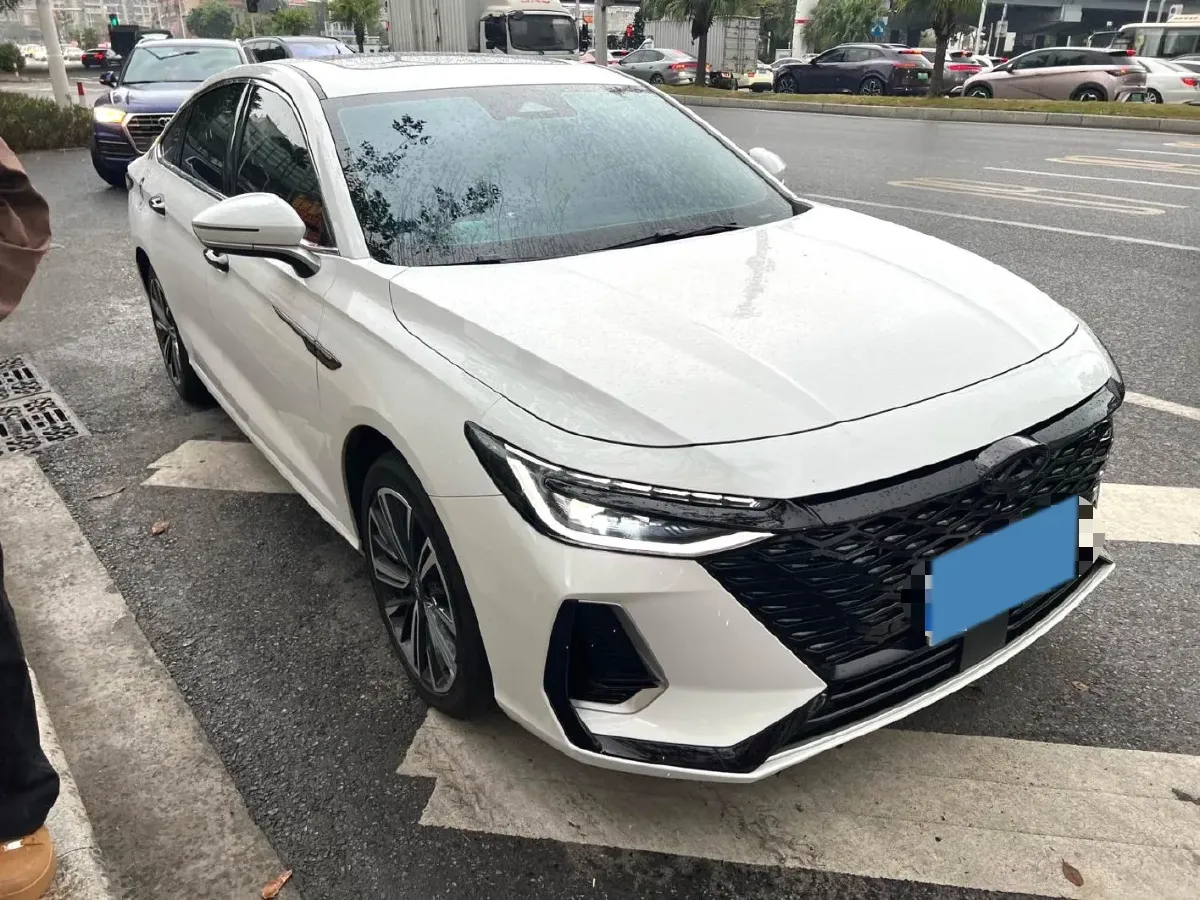 2025 Chery Arrizo 8 1.6T 197HP L4 7DCT,autocango,china used car exporter,china ev exporter,chinese used car exporter,chinese used ev exporter