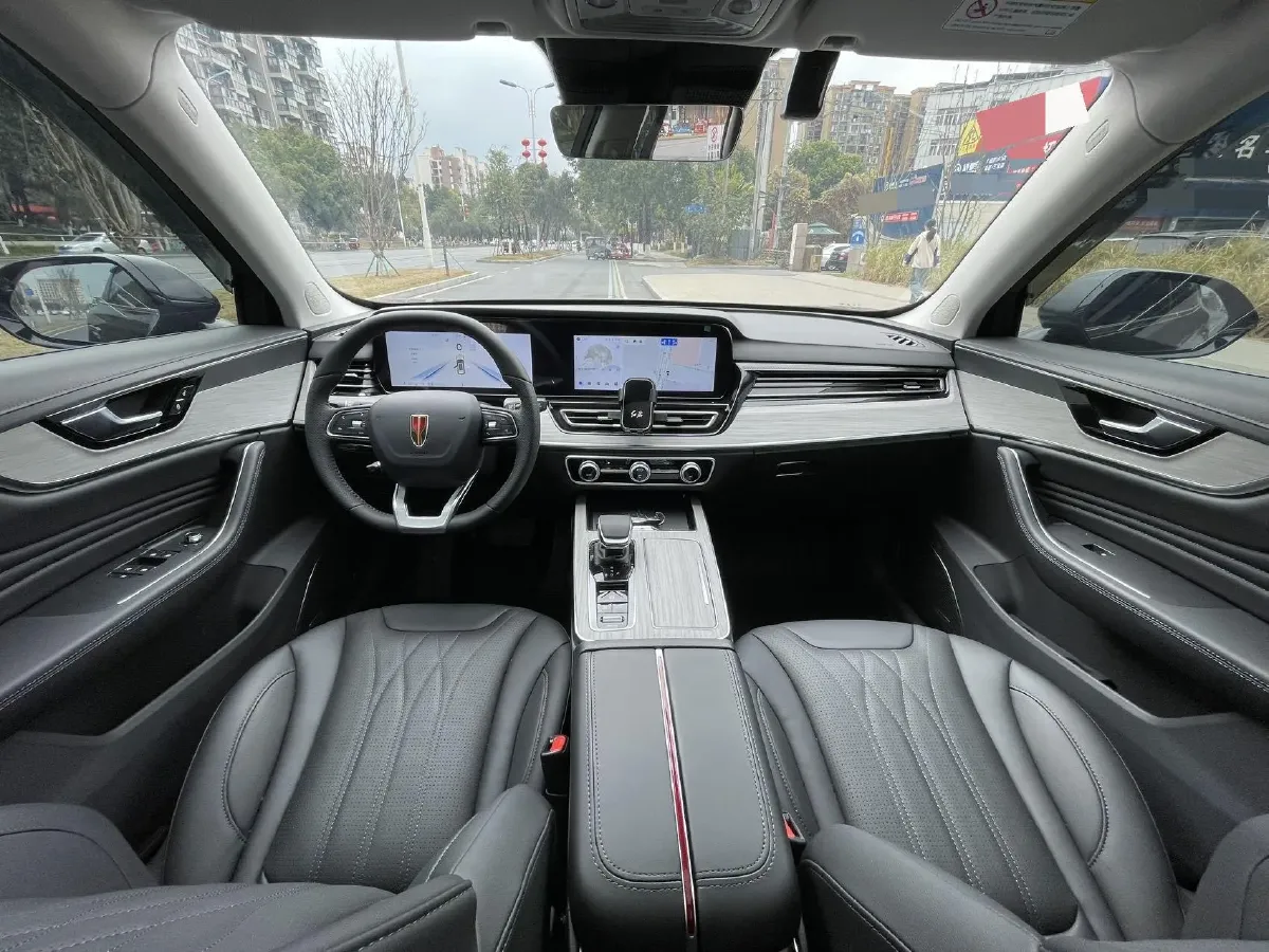 2025 HongQi HS5 2.0T 252HP L4 8AT,autocango,china used car exporter,china ev exporter,chinese used car exporter,chinese used ev exporter