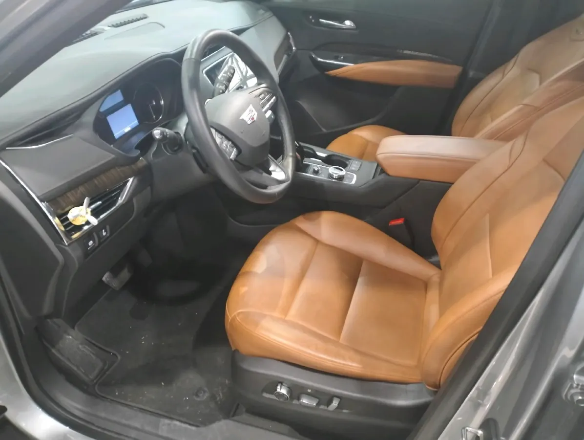 2023 Cadillac XT4 2.0T 237HP L4 9AT,autocango,china used car exporter,china ev exporter,chinese used car exporter,chinese used ev exporter