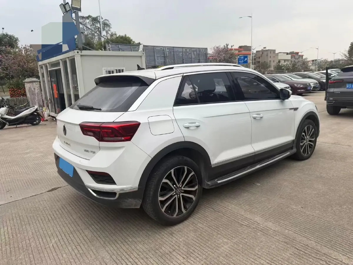 2021 Volkswagen T-Roc 1.4T 150HP L4 7DCT,autocango,china used car exporter,china ev exporter,chinese used car exporter,chinese used ev exporter