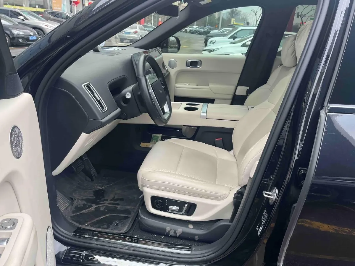 2023 Li L8 Range Extended 154HP REEV 40.9KWH,autocango,china used car exporter,china ev exporter,chinese used car exporter,chinese used ev exporter