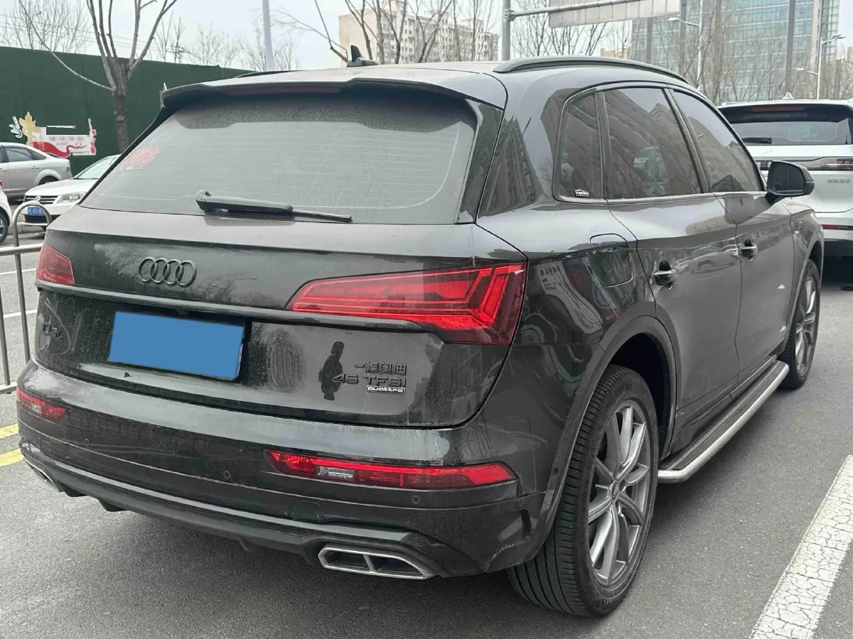 2022 Audi Q5L 2.0T 252HP L4 7DCT,autocango,china used car exporter,china ev exporter,chinese used car exporter,chinese used ev exporter
