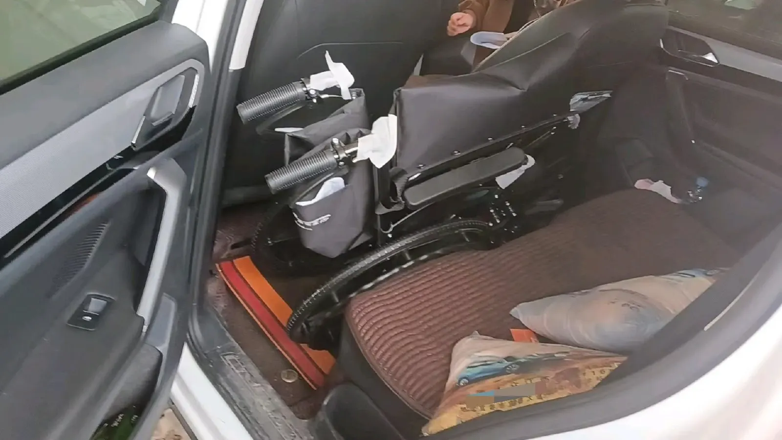 2020 Volkswagen Tayron 2.0T 186HP L4 7DCT,autocango,china used car exporter,china ev exporter,chinese used car exporter,chinese used ev exporter