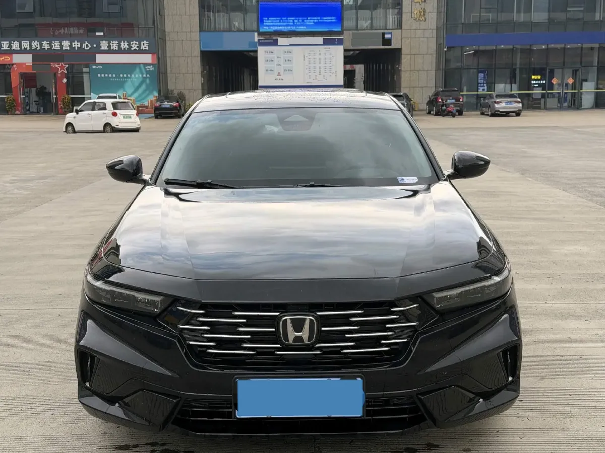 2025 Honda Accord 1.5T 192HP L4 CVT,autocango,china used car exporter,china ev exporter,chinese used car exporter,chinese used ev exporter