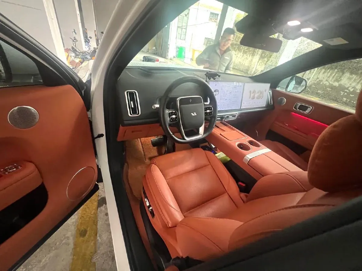 2024 Li L8 Range Extended 154HP REEV 52.3KWH,autocango,china used car exporter,china ev exporter,chinese used car exporter,chinese used ev exporter